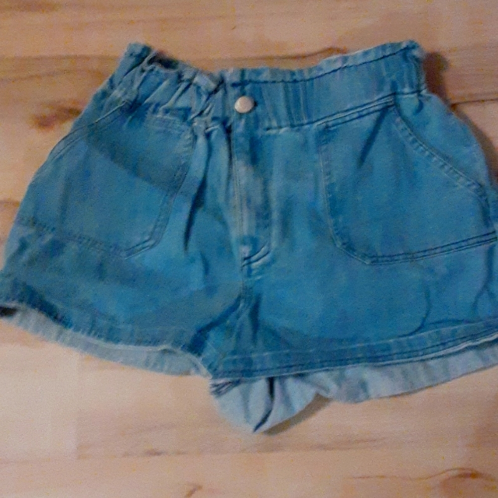 MO:VINT New York high-waisted, Denim mom shorts. Size small